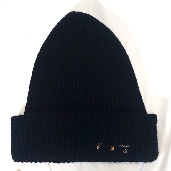 Off-White Black Ribbed Metal Decal Beanie with Tags - Picture 4 of 9
